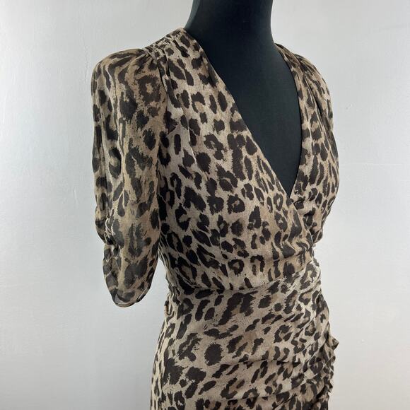 NICHOLAS Brown Surplice Leopard Print Neck Ruched Front 3/4 Sleeve Classic Fit - Picture 8 of 9